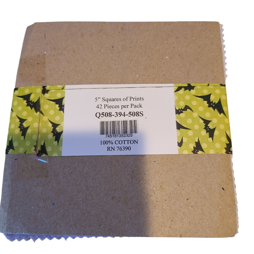 Wilmington Prints Fabric Here for the Boos 42 Charm Pack ‎ 5" Squares Halloween - Picture 4 of 4